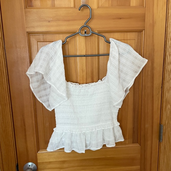 ASTR The Label January Smocked Flutter Sleeve White Top - Picture 4 of 5